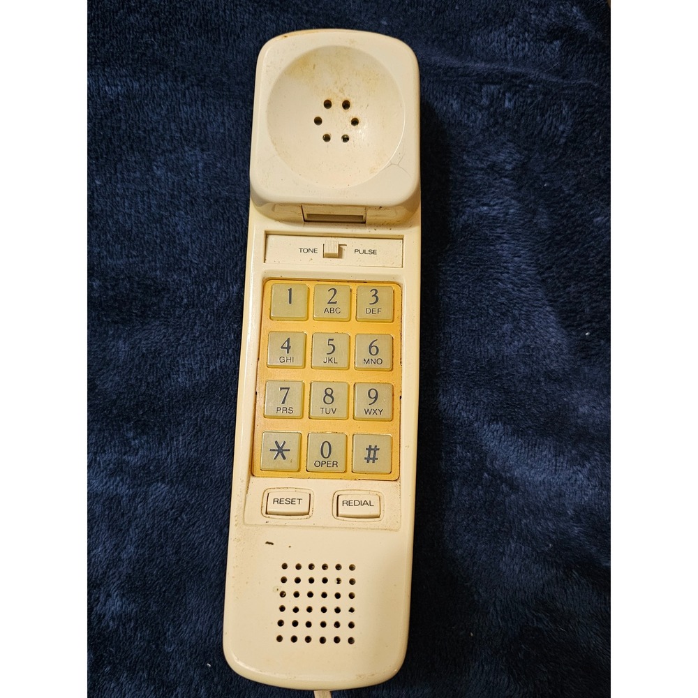 Vintage Radio Shack ET-201 Slimline Corded Phone Yellow Almond Wall Desk Retro - Picture 2 of 8